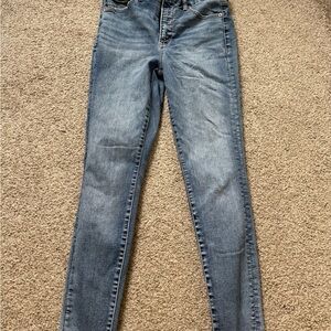 American Eagle Outfitters Light Blue Skinny Jeans